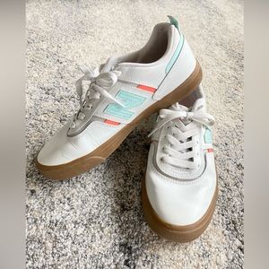 New Balance 306 Numeric - Size 7.5M/9W